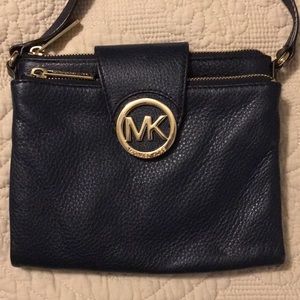 Michael Kors, leather cross body bag in Navy blue